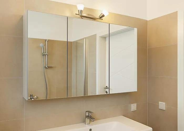 Modern With Balcony & Free Parking Apartment Wien